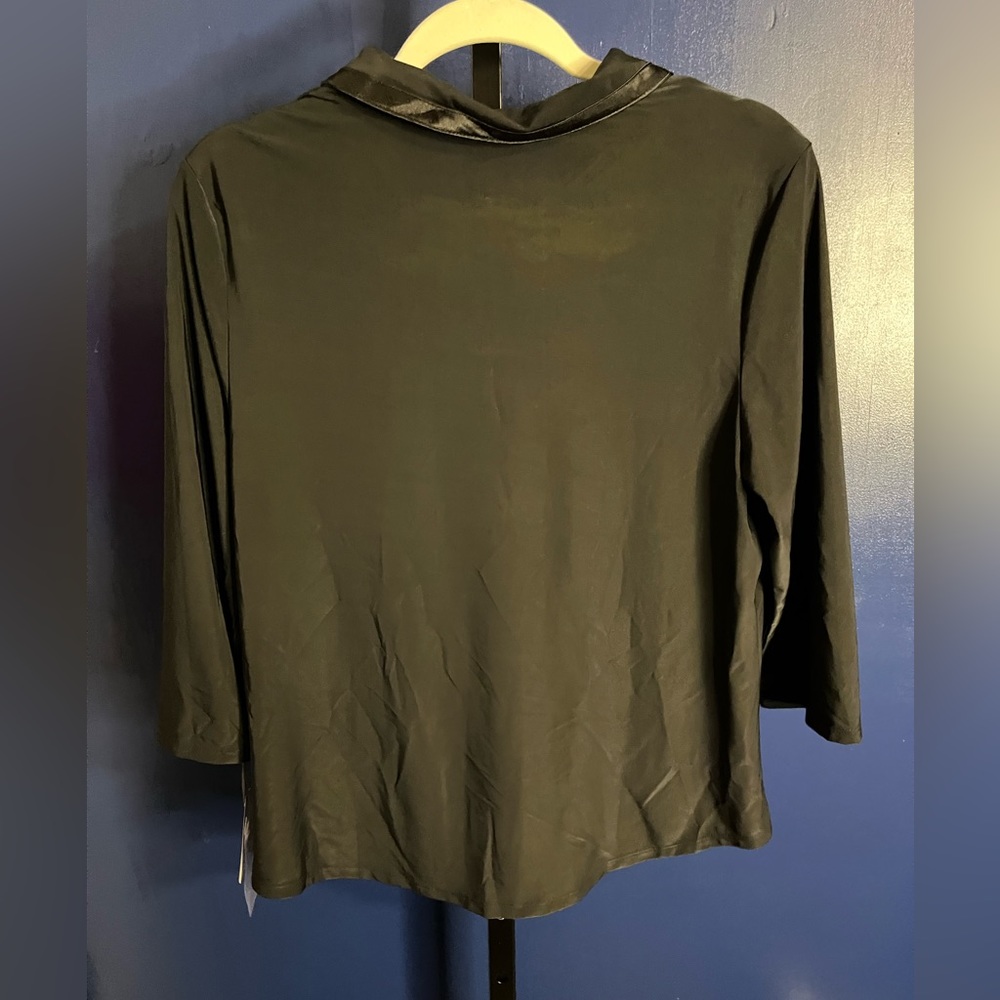 Nottibianche NWT Womens Black Satin Lounge Pajama Top Buttons - Picture 4 of 4